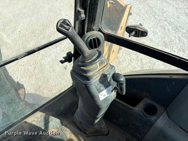 image for item ED2449 2015 Caterpillar 420F2 IT backhoe