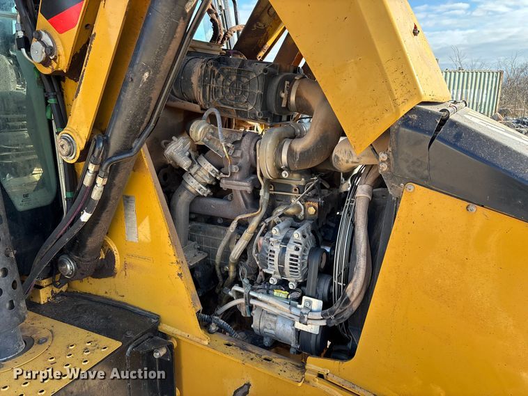 image for item ED2449 2015 Caterpillar 420F2 IT backhoe