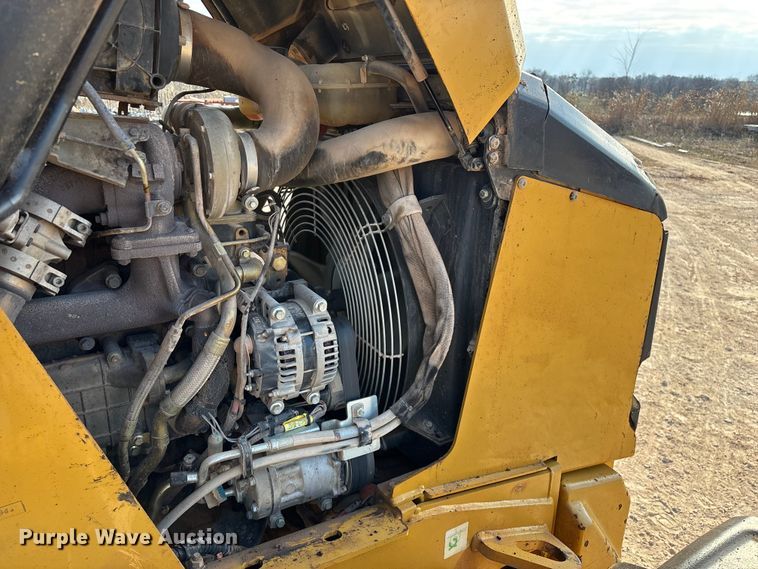 image for item ED2449 2015 Caterpillar 420F2 IT backhoe