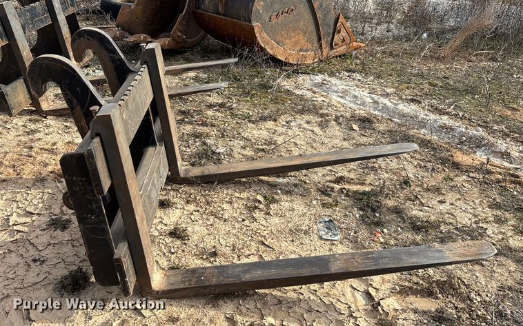 image for item ED2449 2015 Caterpillar 420F2 IT backhoe