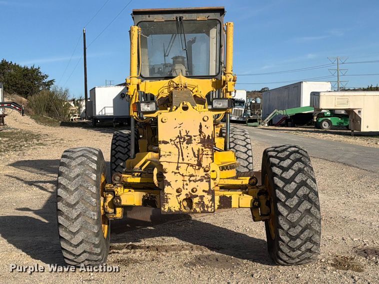 image for item ED5179 2000 New Holland RG170 motor grader