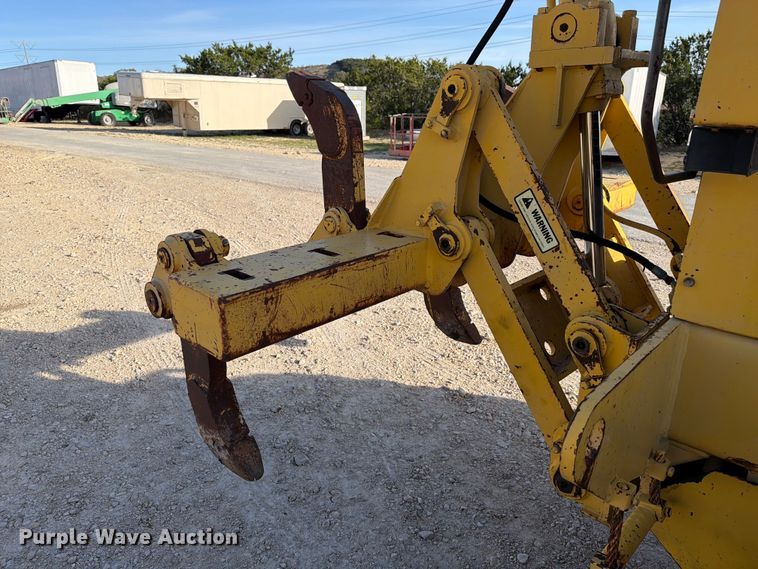 image for item ED5179 2000 New Holland RG170 motor grader