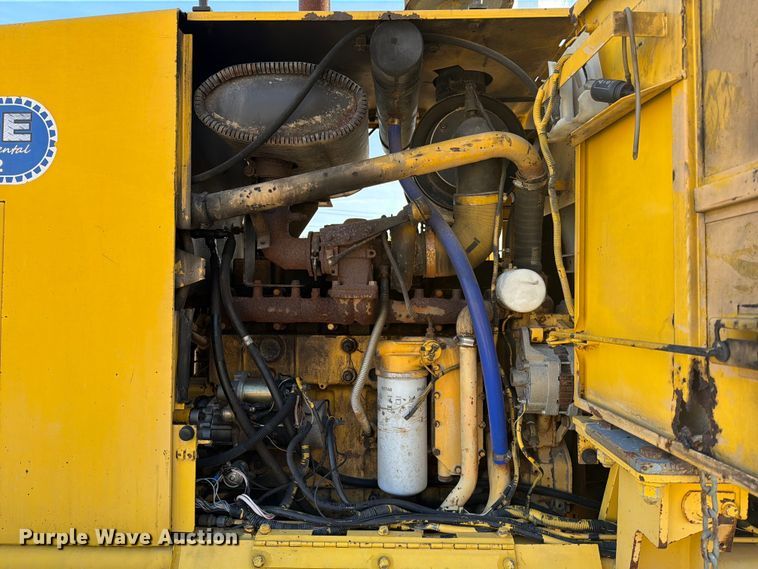image for item ED5179 2000 New Holland RG170 motor grader