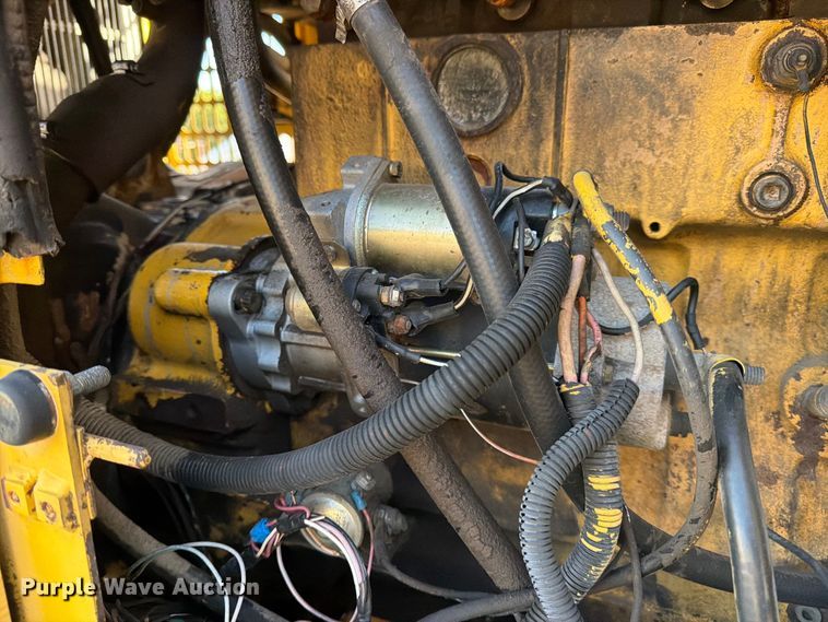 image for item ED5179 2000 New Holland RG170 motor grader