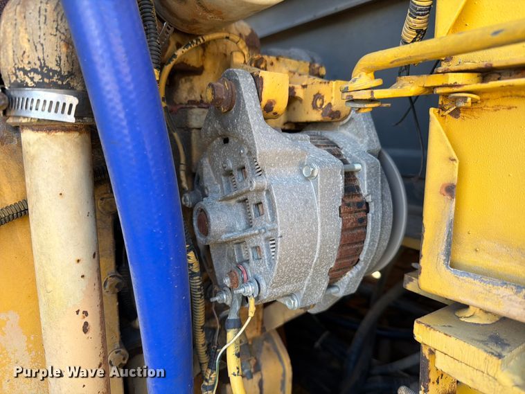 image for item ED5179 2000 New Holland RG170 motor grader