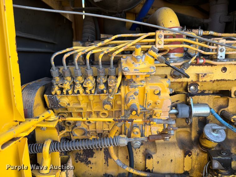 image for item ED5179 2000 New Holland RG170 motor grader