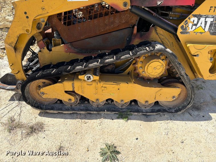 image for item ED5181 2019 Caterpillar 259D tracked skid steer loader