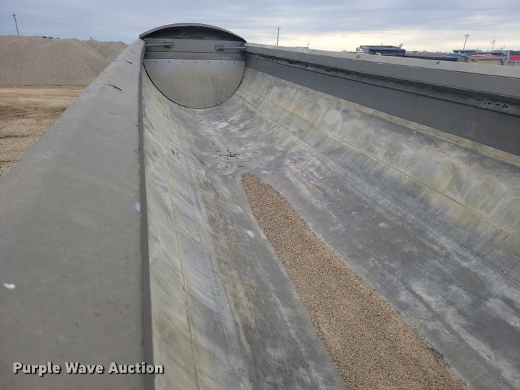 image for item EE0911 1992 Alumatech end dump trailer