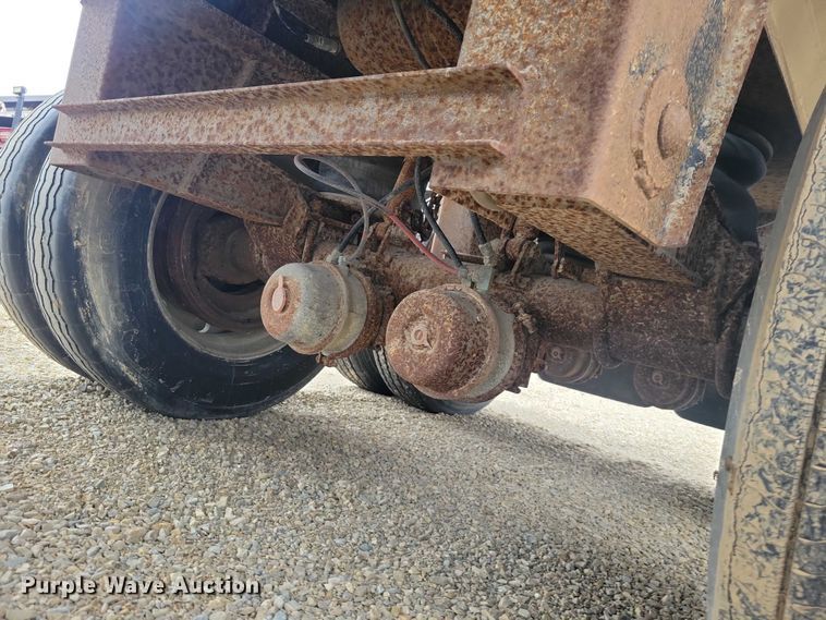 image for item EE0911 1992 Alumatech end dump trailer