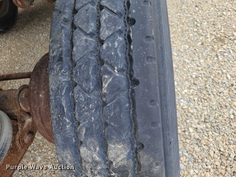 image for item EE0911 1992 Alumatech end dump trailer