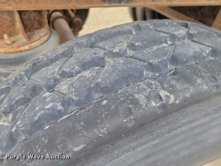 image for item EE0911 1992 Alumatech end dump trailer