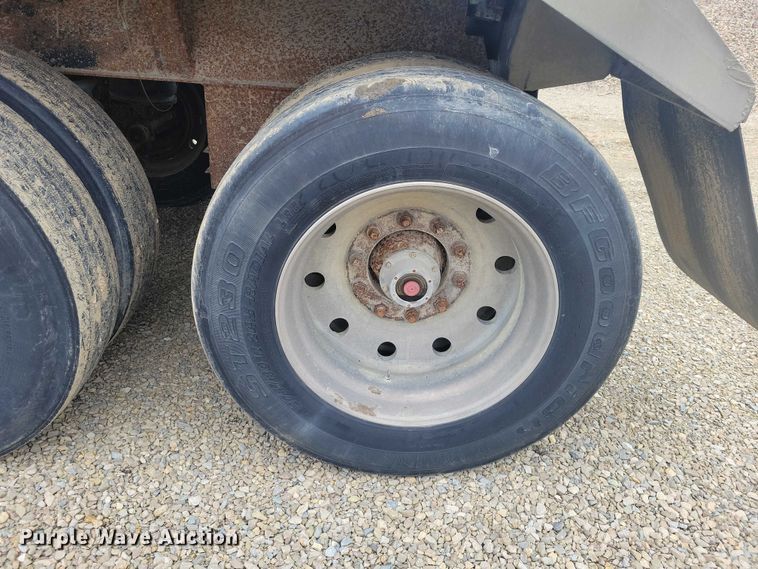 image for item EE0911 1992 Alumatech end dump trailer