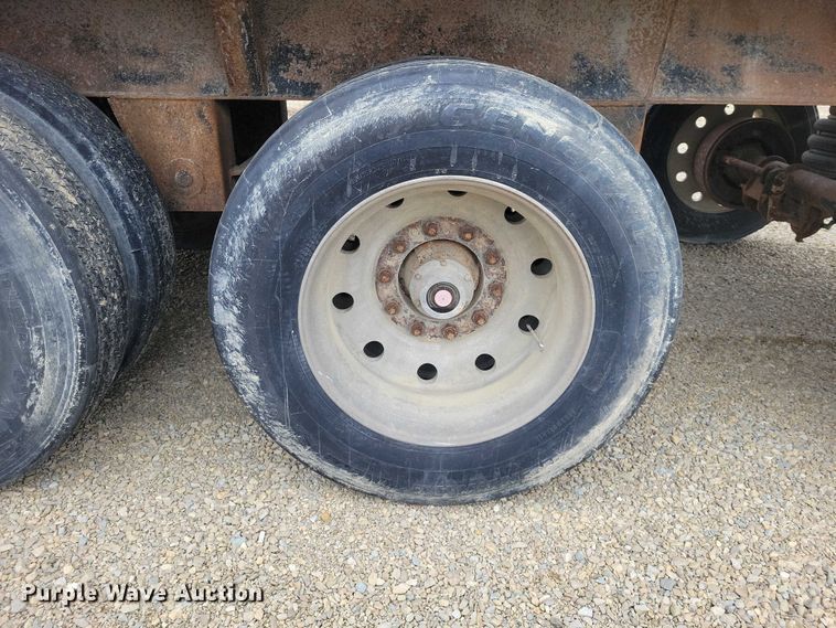 image for item EE0911 1992 Alumatech end dump trailer