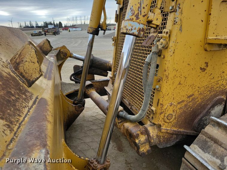 image for item EE0913 1991 Caterpillar D8N dozer