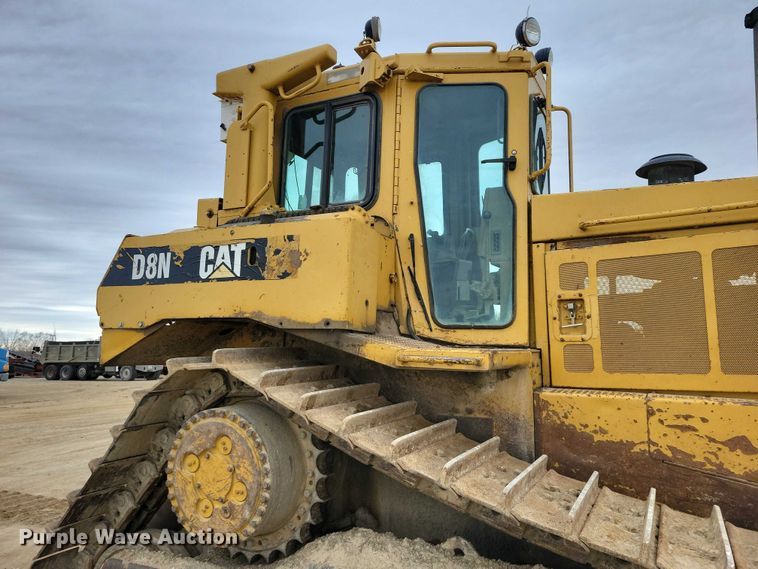 image for item EE0913 1991 Caterpillar D8N dozer