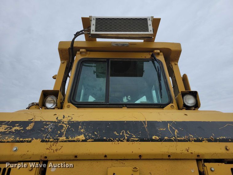 image for item EE0913 1991 Caterpillar D8N dozer