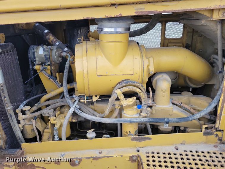 image for item EE0913 1991 Caterpillar D8N dozer