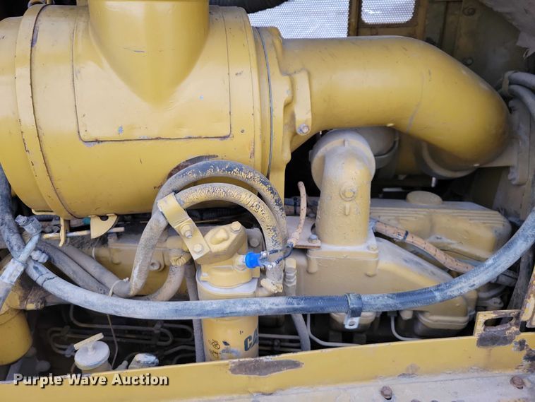 image for item EE0913 1991 Caterpillar D8N dozer