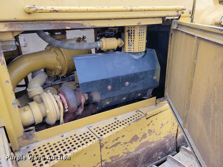 image for item EE0913 1991 Caterpillar D8N dozer