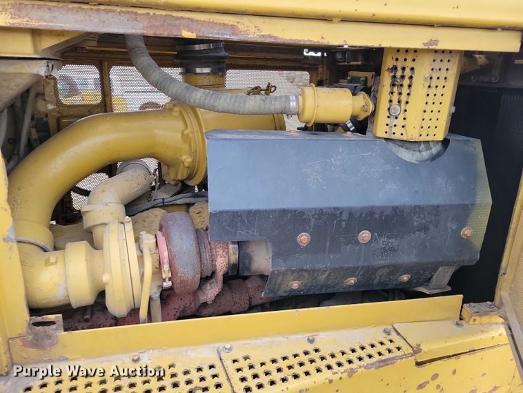 image for item EE0913 1991 Caterpillar D8N dozer