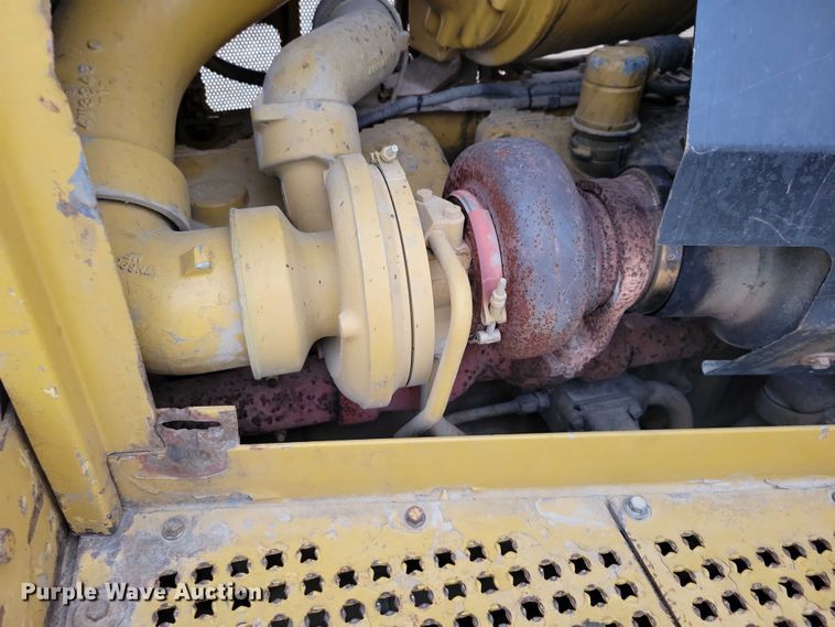 image for item EE0913 1991 Caterpillar D8N dozer