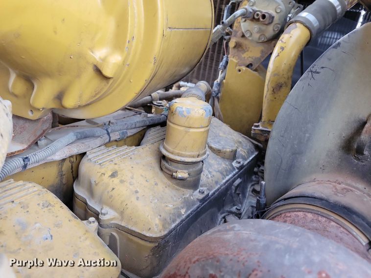 image for item EE0913 1991 Caterpillar D8N dozer