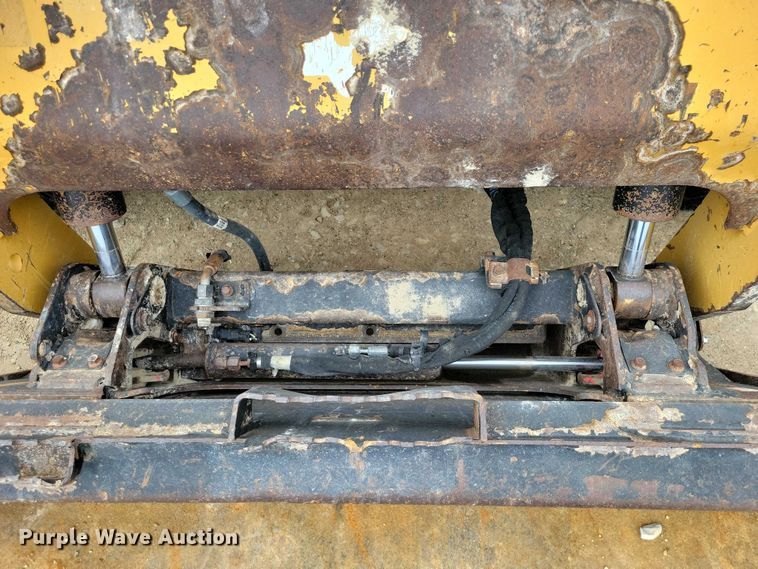 image for item EE0914 2020 Caterpillar 246D3 skid steer loader