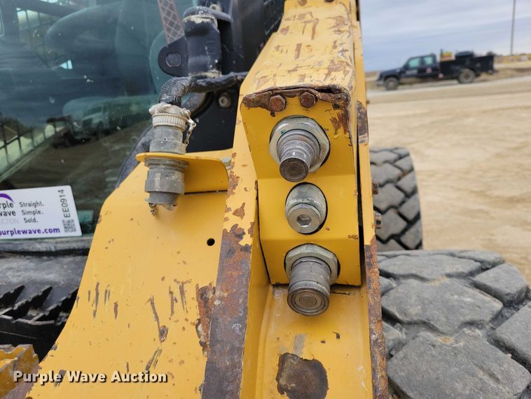image for item EE0914 2020 Caterpillar 246D3 skid steer loader