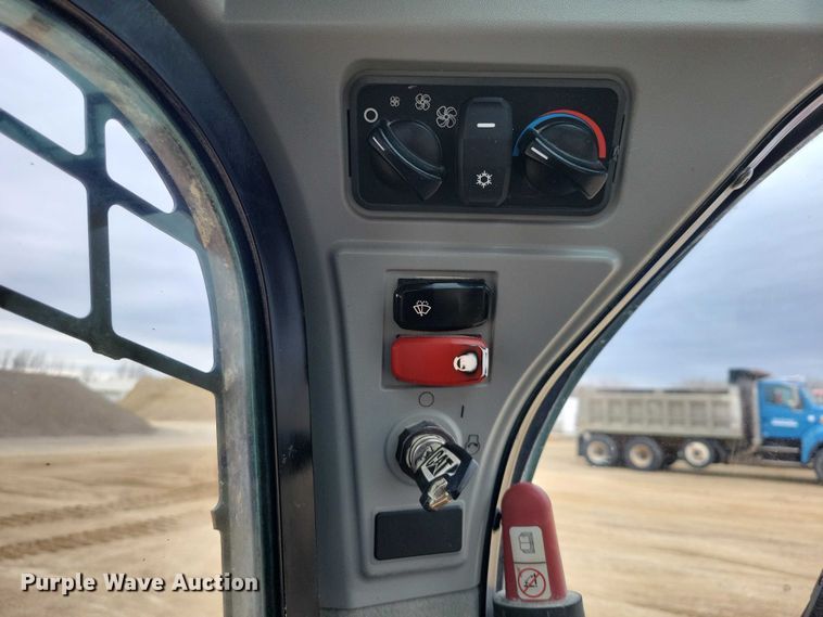 image for item EE0914 2020 Caterpillar 246D3 skid steer loader