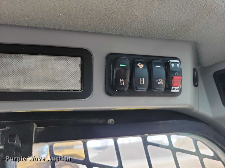 image for item EE0914 2020 Caterpillar 246D3 skid steer loader