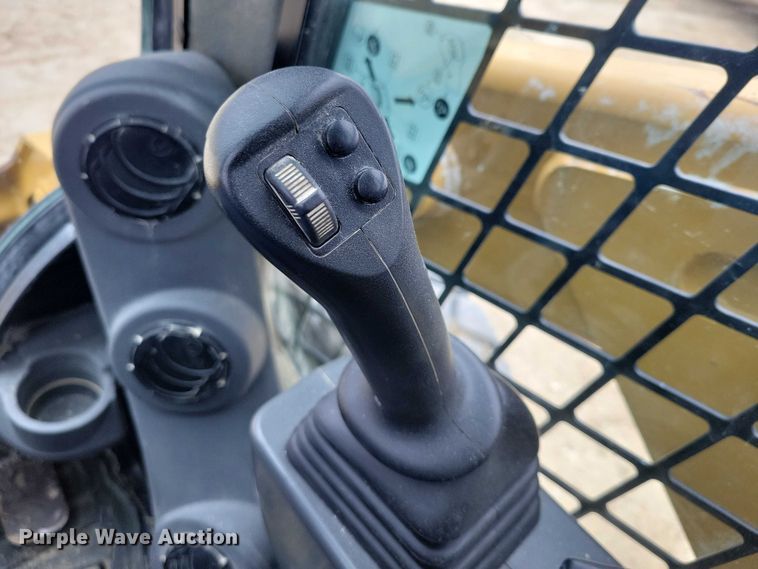 image for item EE0914 2020 Caterpillar 246D3 skid steer loader