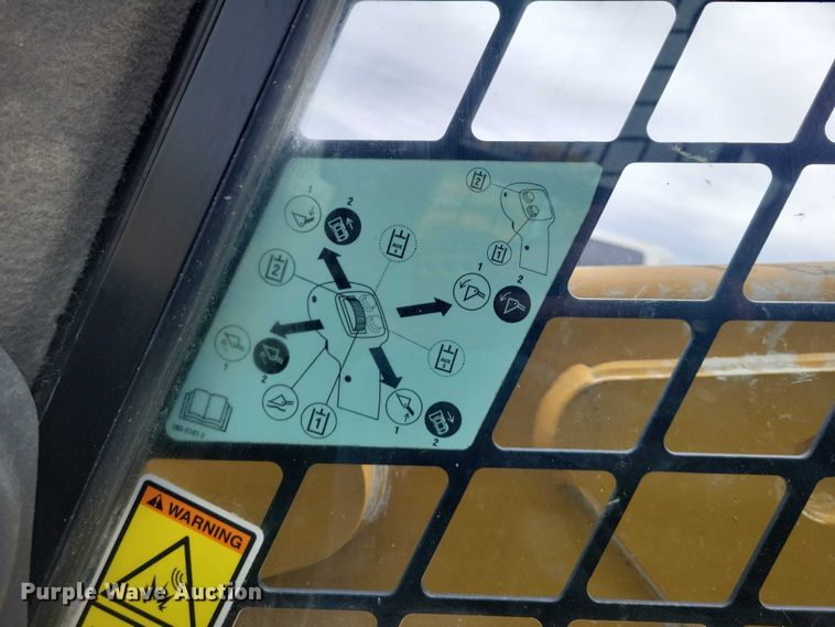 image for item EE0914 2020 Caterpillar 246D3 skid steer loader