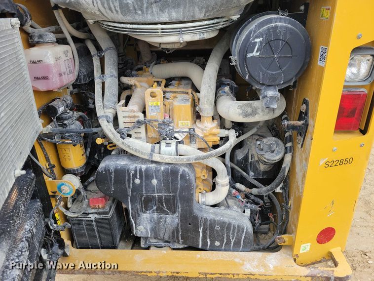 image for item EE0914 2020 Caterpillar 246D3 skid steer loader