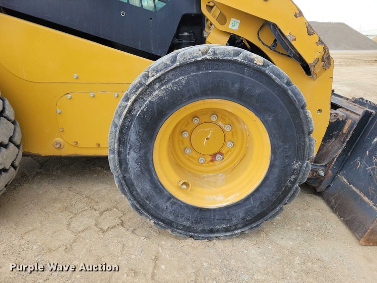 image for item EE0914 2020 Caterpillar 246D3 skid steer loader