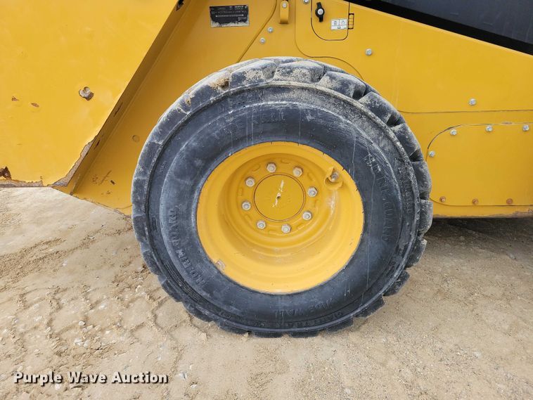 image for item EE0914 2020 Caterpillar 246D3 skid steer loader