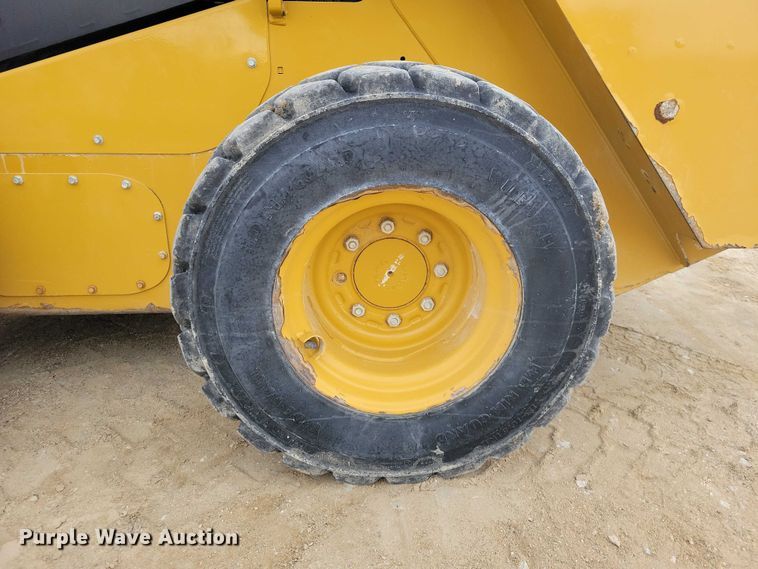 image for item EE0914 2020 Caterpillar 246D3 skid steer loader