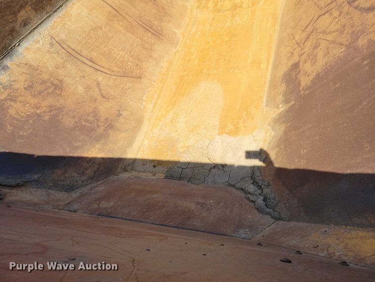 image for item EE0916 2004 Caterpillar 740 articulated haul truck