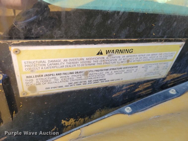 image for item EE0916 2004 Caterpillar 740 articulated haul truck