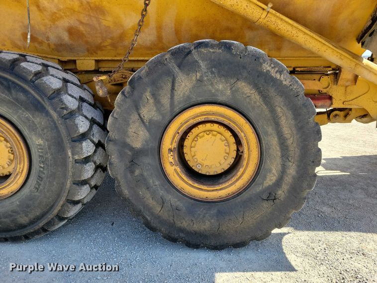 image for item EE0916 2004 Caterpillar 740 articulated haul truck