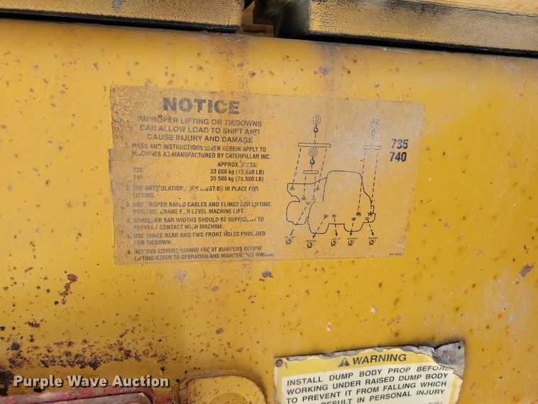 image for item EE0916 2004 Caterpillar 740 articulated haul truck