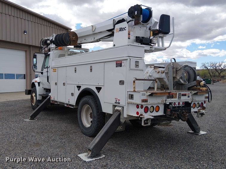 image for item EE5250 2012 International MA035 digger derrick truck