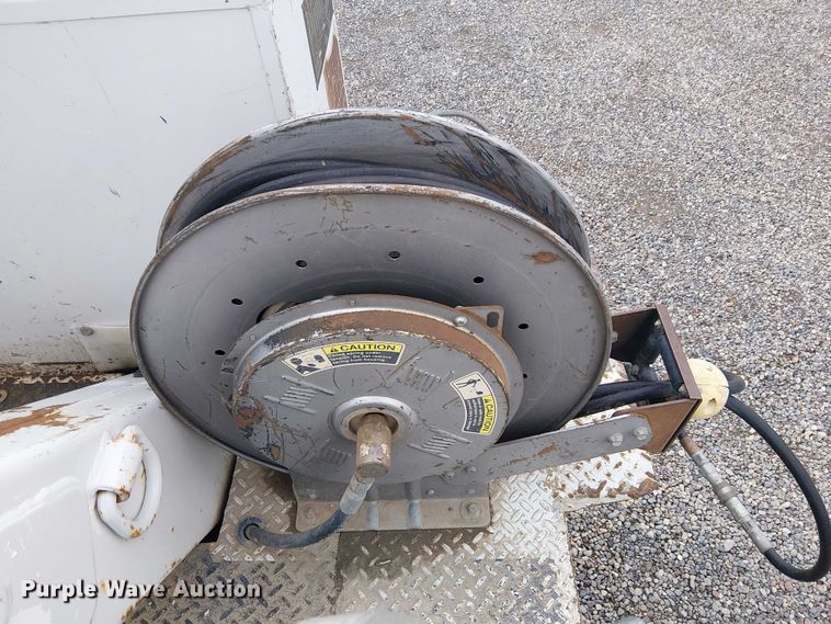 image for item EE5250 2012 International MA035 digger derrick truck