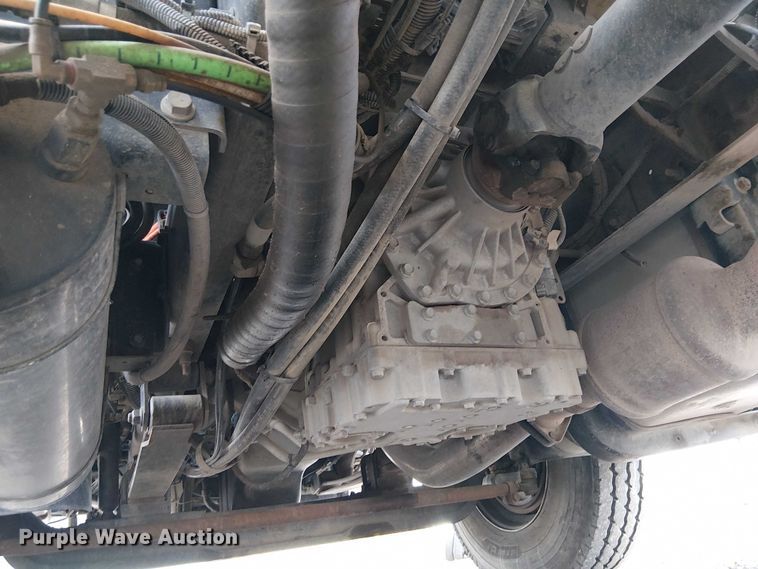 image for item EE5250 2012 International MA035 digger derrick truck