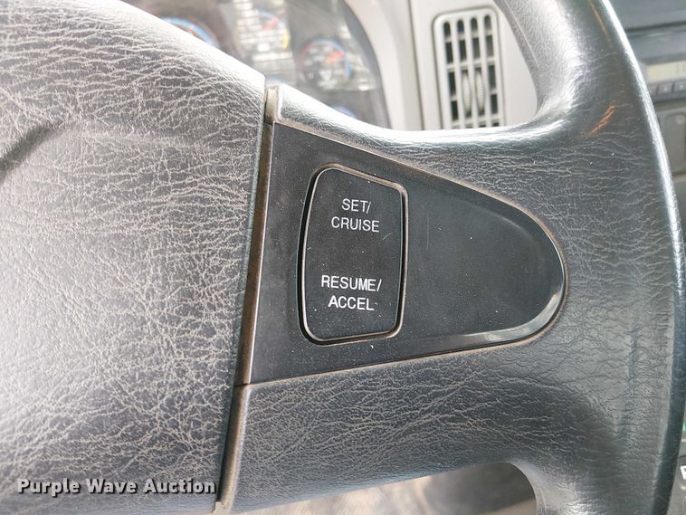 image for item EE5250 2012 International MA035 digger derrick truck