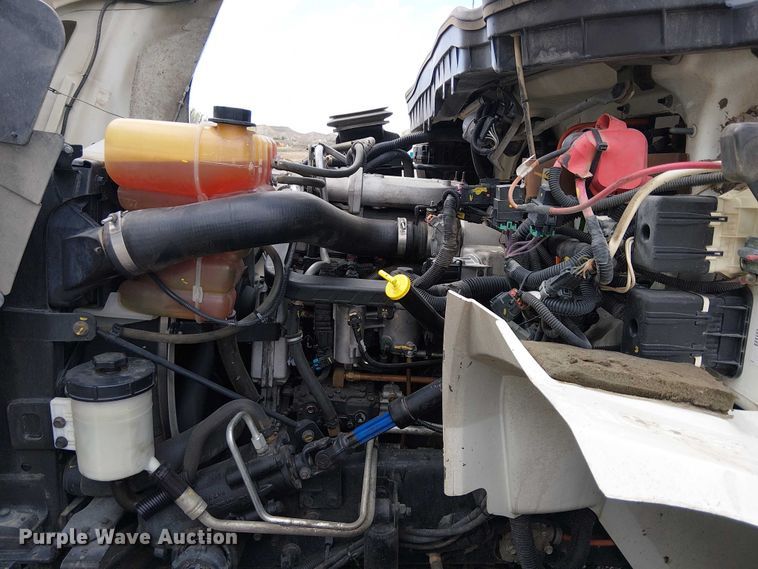 image for item EE5250 2012 International MA035 digger derrick truck