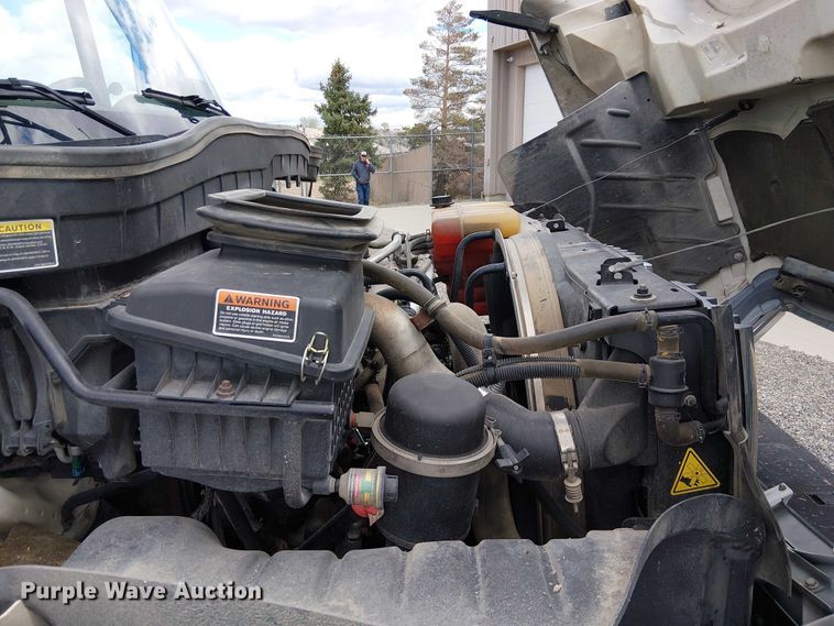 image for item EE5250 2012 International MA035 digger derrick truck