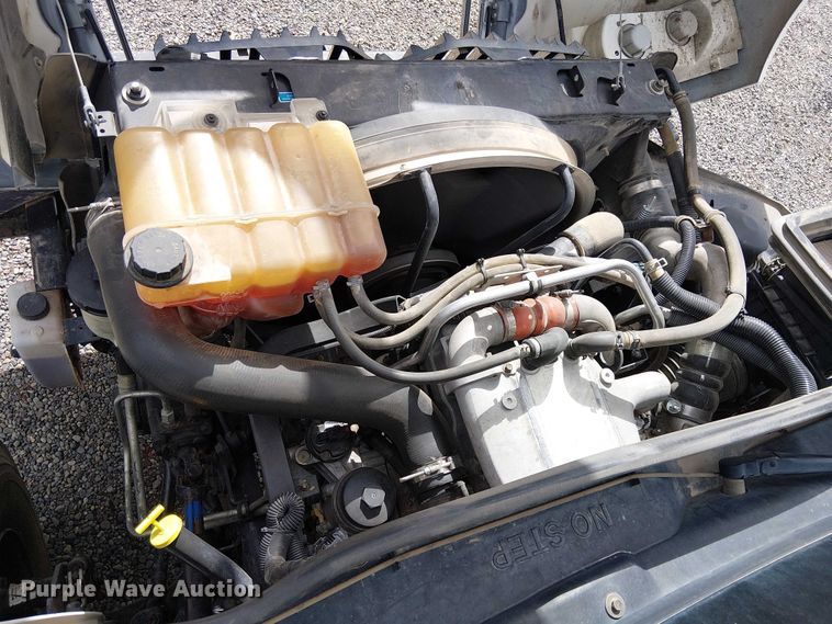 image for item EE5250 2012 International MA035 digger derrick truck