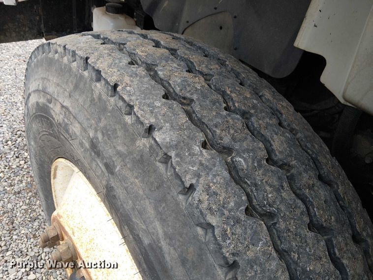 image for item EE5250 2012 International MA035 digger derrick truck