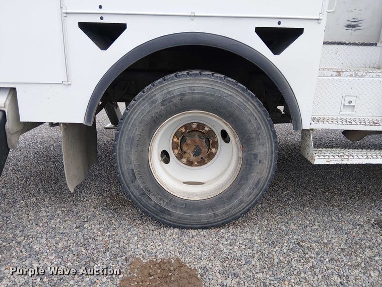 image for item EE5250 2012 International MA035 digger derrick truck