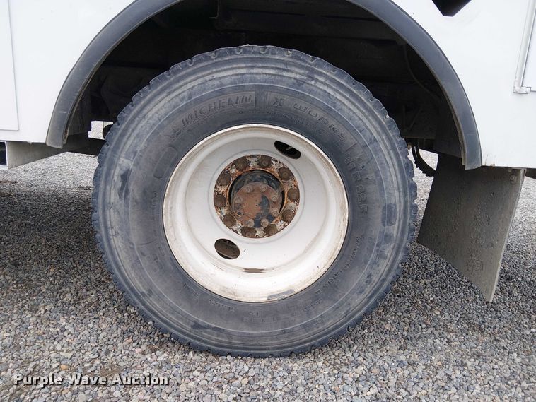 image for item EE5250 2012 International MA035 digger derrick truck